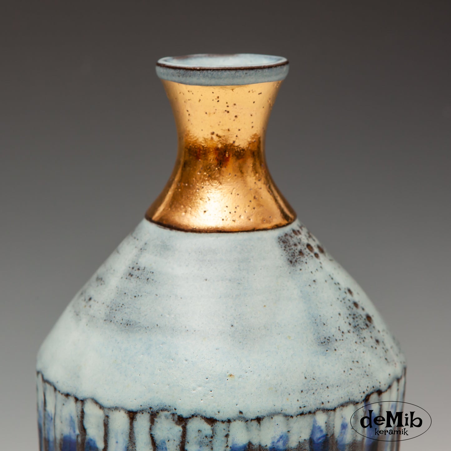 Stoneware Vase with Textures and Gold