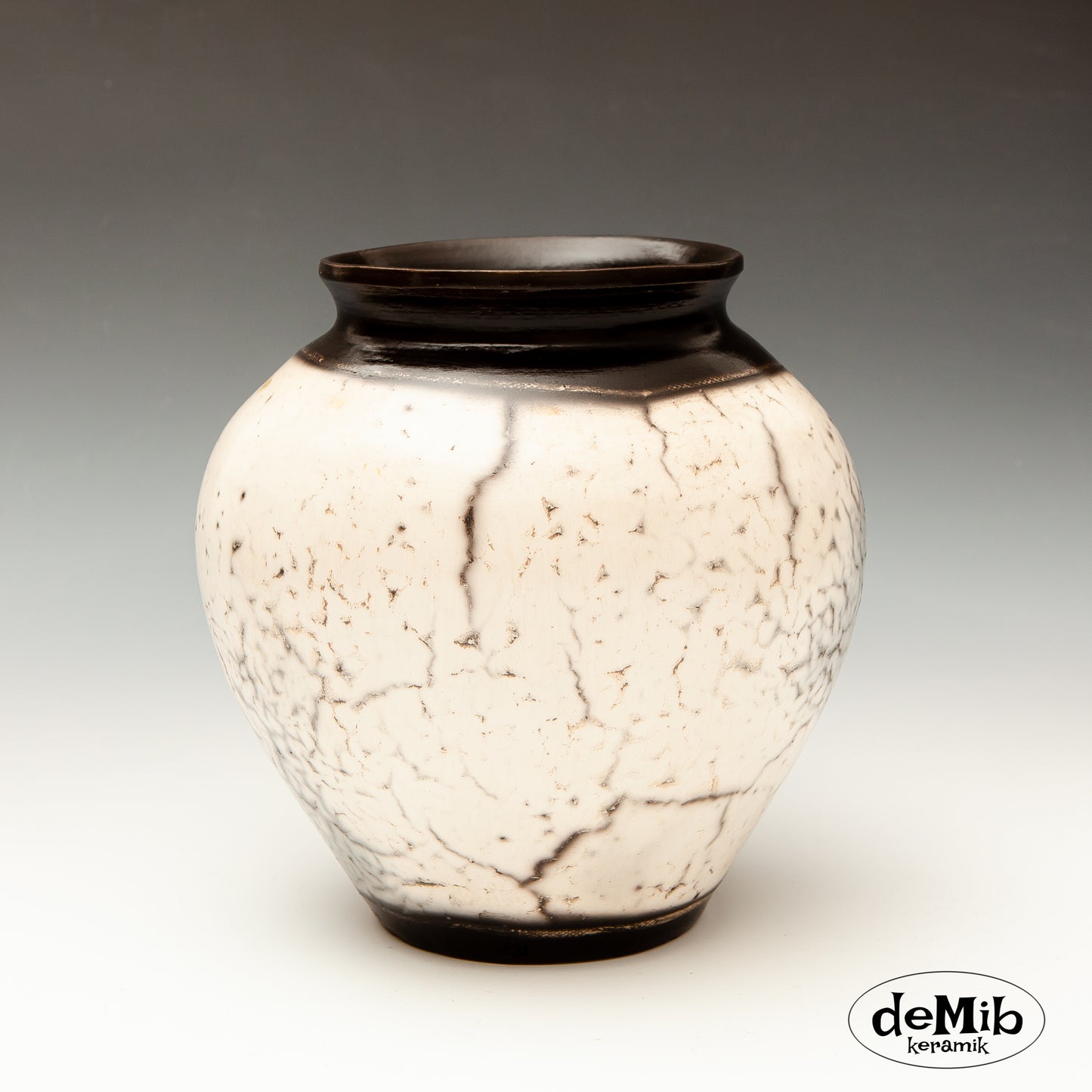 Large Round Raku Vase (21 cm)