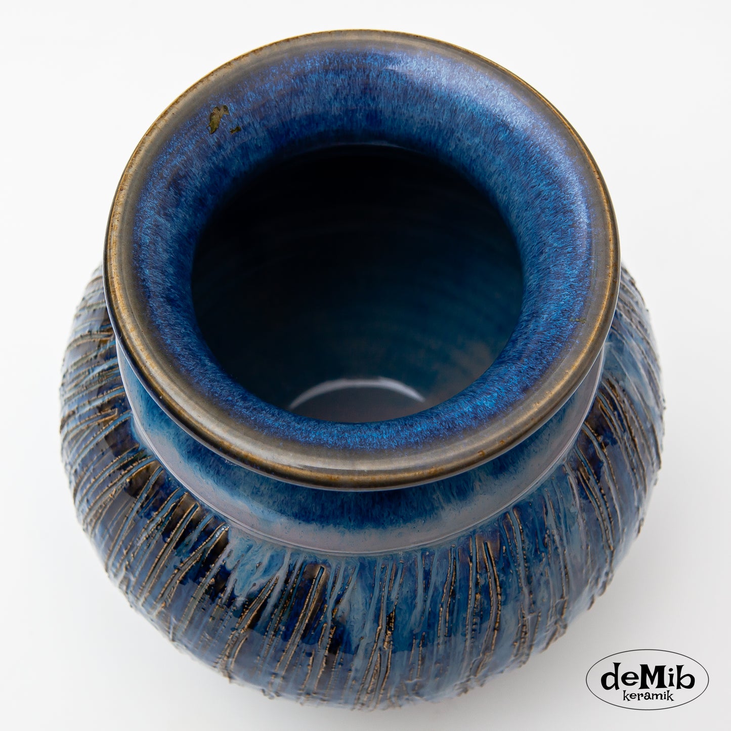 Textured Vase in Floating Blue (19 cm)