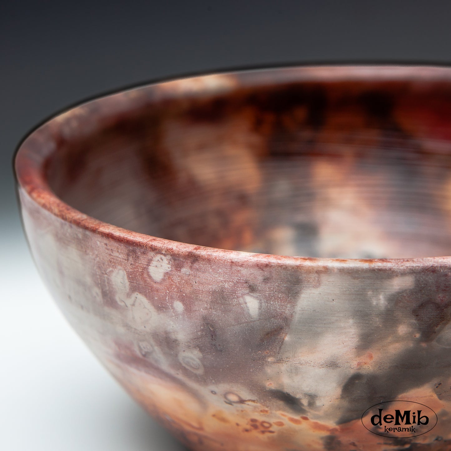 Pit Fired Bowl in Porcelain (18 cm)