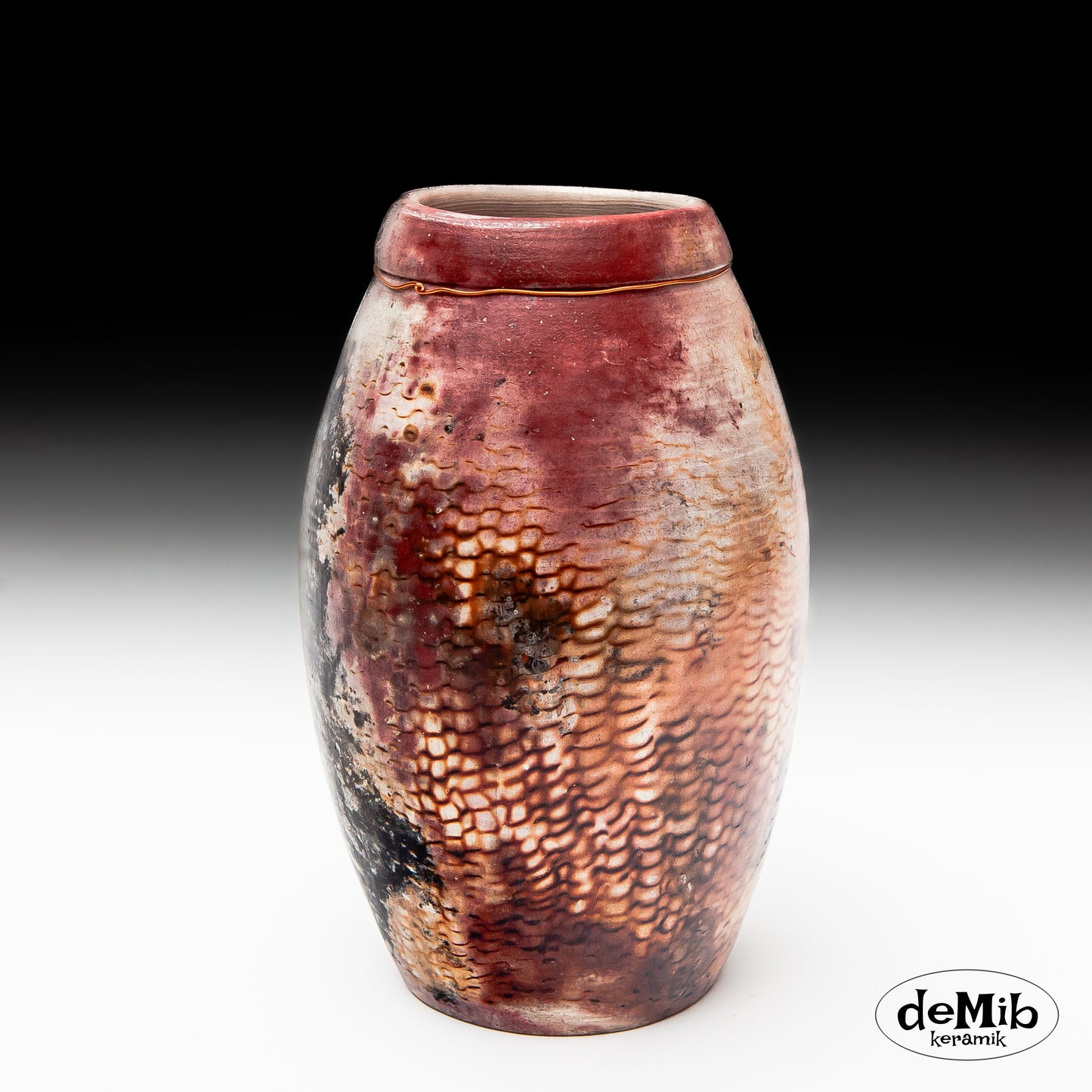 Elegant Pitfired Vase with Fishnet Decoration (23 cm)