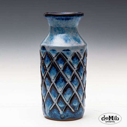 Carved Vase in Floating Blue (22 cm)
