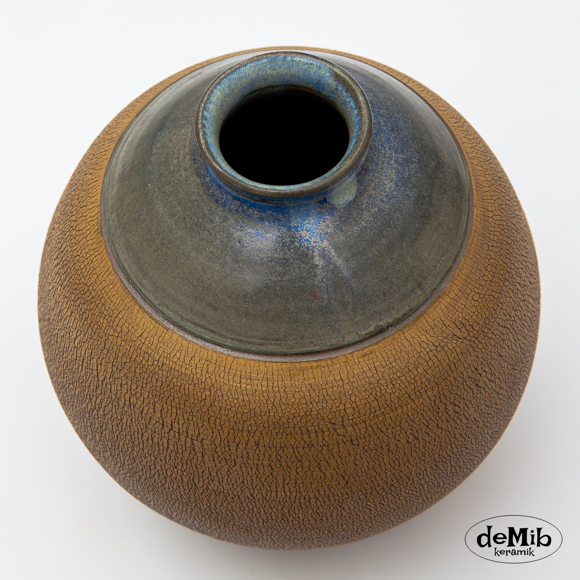 Round Vase with Textured Matte Gold Body