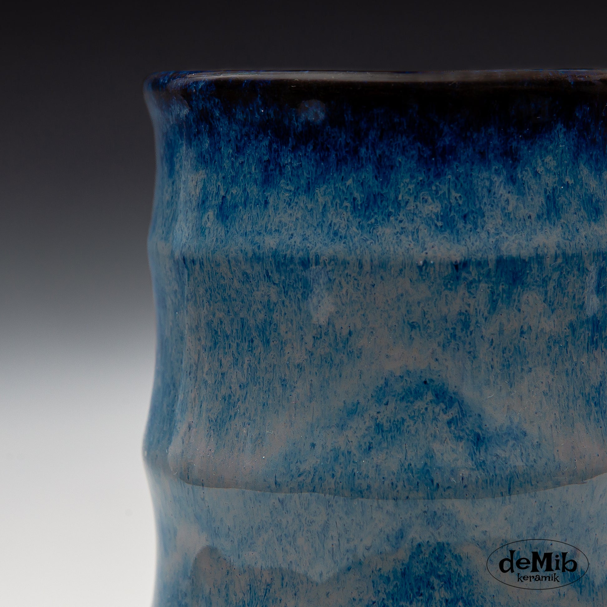 Floating Blue Bamboo Vase (22 cm)